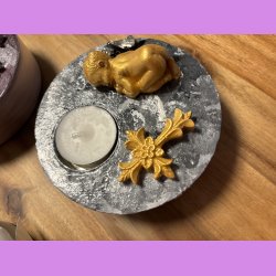 Beton Cirkel med guld baby og kors