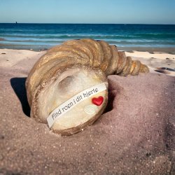 Send en bestilling p en hndlavet beton figur