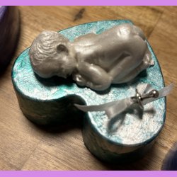 Beton hjerte grnt med baby