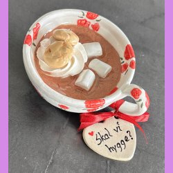 Cacao kop hvid med r�de blomster - Skal vi hygge