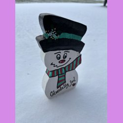 Snemand i tr - Grn/Rd