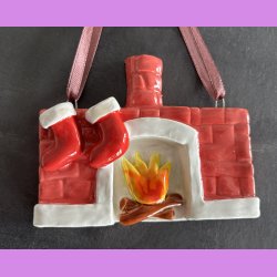 Jule kamin med julesokker