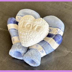 Vanter med hjerte snebold -  Bl� med tekst Love