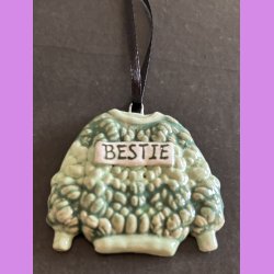 BESTIE - Tr�je - Gr�n