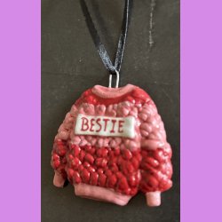 BESTIE - Tr�je - R�d