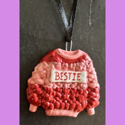 BESTIE - Tr�je - R�d