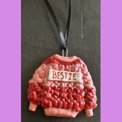 BESTIE - Tr�je - R�d