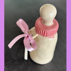 Sutteflaske lyserd med skilt Prinsesse