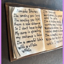 Namaste Bitches bog i brun nr. 1