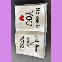 Bog i keramik- Nr. 5 - med s�d tekst - No one is YOU.