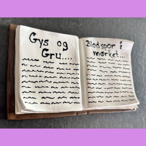 B�ger i keramik- Nr. 3 - med tekst - Gys og gru