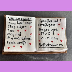 B�ger i keramik- Nr. 4 - Vaniljekranse opskrift.