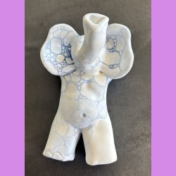 Elefant liggende - mat hvis med bl bobbler