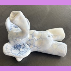 Elefant liggende - mat hvis med bl bobbler