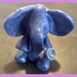 Elefant i bl
