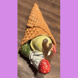 Vaffelis med fldeskum - choko saus og jordbr