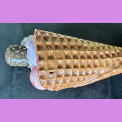 Vaffelis med fl�debolle m/kokos - Softice med jordb�r og bl�b�r.