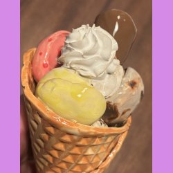 Vaffelis med softice og fldebolle