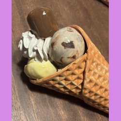 Vaffelis med softice og fldebolle