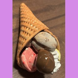 Vaffelis med softice og fldebolle