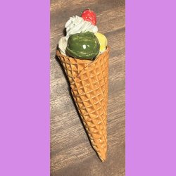 Vaffelis med softice og jordbr