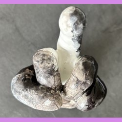 Fuckfinger figur Nr. 7 - Gr� - sort og hvid.