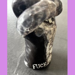 Fuckfinger figur Nr. 7 - Gr� - sort og hvid.