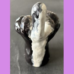Fuckfinger figur Nr. 7 - Gr� - sort og hvid.