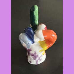 Fuckfinger figur Nr. 5 - Hvid og regnbuefarvet. 