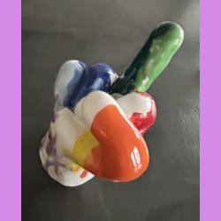 Fuckfinger figur Nr. 5 - Hvid og regnbuefarvet. 