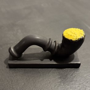 Lakridspibe - mat sort - gul top - uden ophng