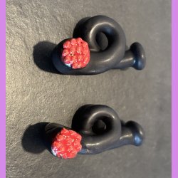 Krllede lakridspibe - mat sort - rd top 