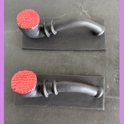 Mellem lakrids pibe med rd top