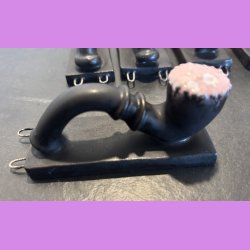 Lakridspibe - mat sort - lyserd/hvide prik top - mat sort bund.