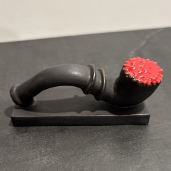 Lakridspibe - mat sort - rd top - uden ophng