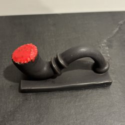 Lakridspibe - mat sort - rd top - uden ophng