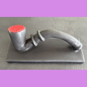 Stor lakrids pibe med rd top (Den skve udgave)