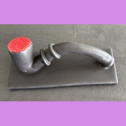 Stor lakrids pibe med rd top (Den skve udgave)