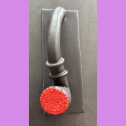 Stor lakrids pibe med rd top (Den skve udgave)