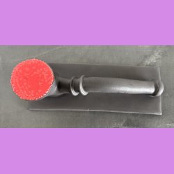 Stor lakrids pibe med rd top