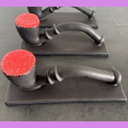 Stor lakrids pibe med rd top