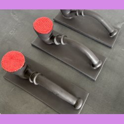 Stor lakrids pibe med rd top