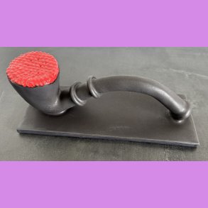 Stor lakrids pibe med rd top