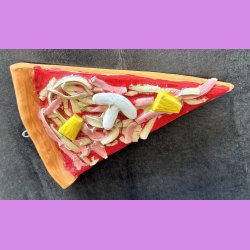 Pizza stykke med skinke, ananas og champignon med oph�ng