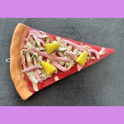 Pizza stykke med skinke og ananas med oph�ng