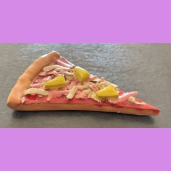Pizza stykke med skinke og ananas med oph�ng