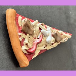 Pizza stykke med Kebab, champignon og peber frugt uden oph�ng