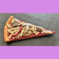 Pizza stykke med Kebab, champignon og peber frugt uden oph�ng