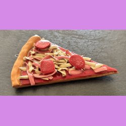 Pizza stykke med skinke og pepperoni med oph�ng