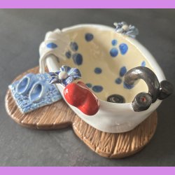 Badekar med bl� blomster og t�fler